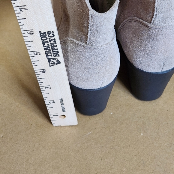 Crocs Leigh Wedge Bootie Size 7.5 Taupe - Picture 7 of 8